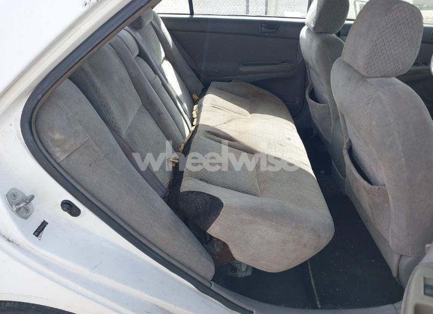 Photo 8 of 2004 Toyota Camry LE (VIN 4T1BE32K04U334114)