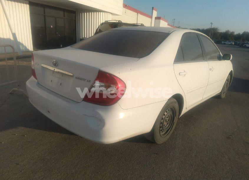 Photo 4 of 2004 Toyota Camry LE (VIN 4T1BE32K04U375634)