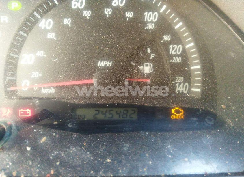 Photo 7 of 2004 Toyota Camry LE (VIN 4T1BE32K04U375634)