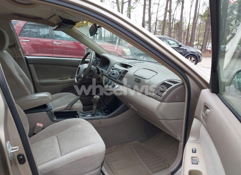 Photo 5 of 2004 Toyota Camry LE (VIN 4T1BE32K04U793501)