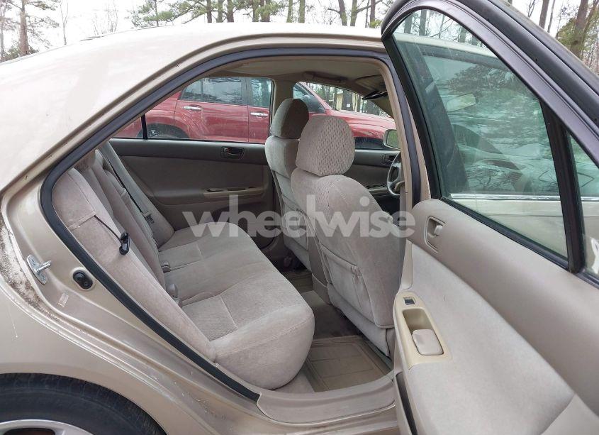 Photo 8 of 2004 Toyota Camry LE (VIN 4T1BE32K04U793501)