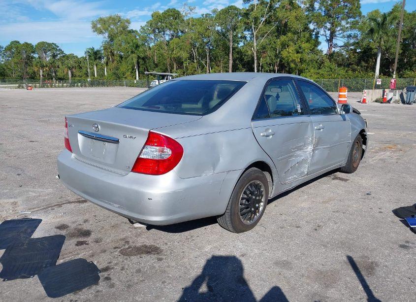 Photo 4 of 2004 Toyota Camry LE (VIN 4T1BE32K04U807638)