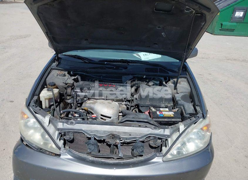 Photo 10 of 2004 Toyota Camry LE (VIN 4T1BE32K04U811219)