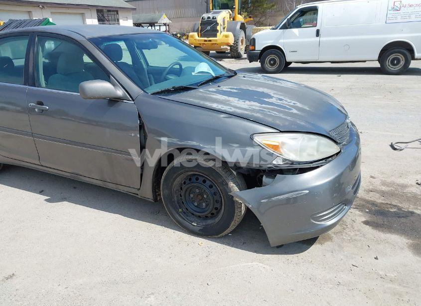 Photo 6 of 2004 Toyota Camry LE (VIN 4T1BE32K04U811219)