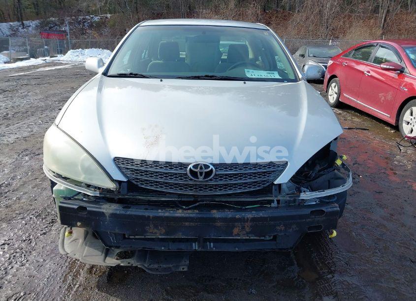 Photo 6 of 2004 Toyota Camry LE (VIN 4T1BE32K04U812564)