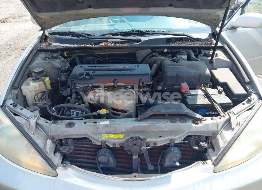 Photo 10 of 2004 Toyota Camry LE (VIN 4T1BE32K04U823886)