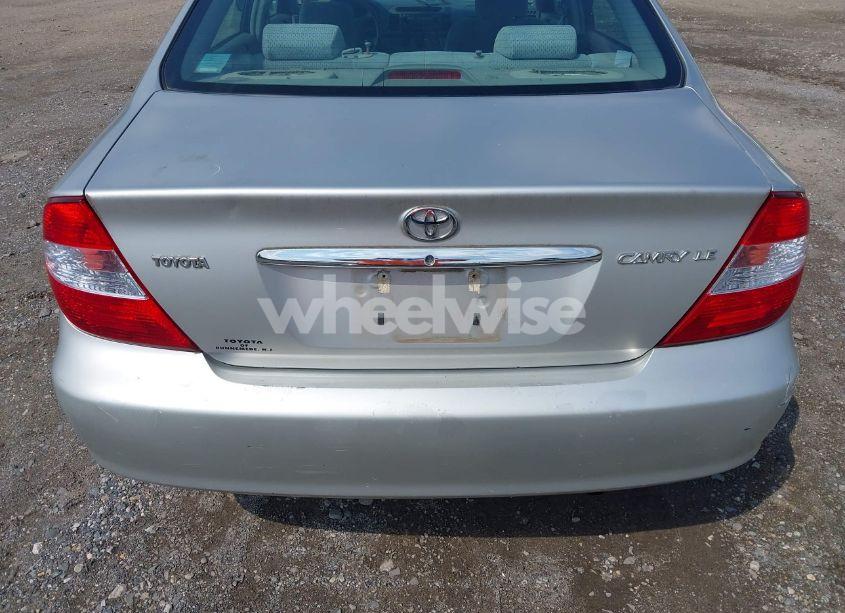 Photo 12 of 2004 Toyota Camry LE (VIN 4T1BE32K04U823886)
