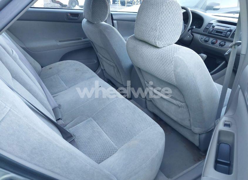 Photo 8 of 2004 Toyota Camry LE (VIN 4T1BE32K04U836041)