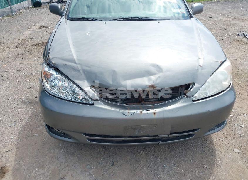 Photo 6 of 2004 Toyota Camry LE (VIN 4T1BE32K04U853924)