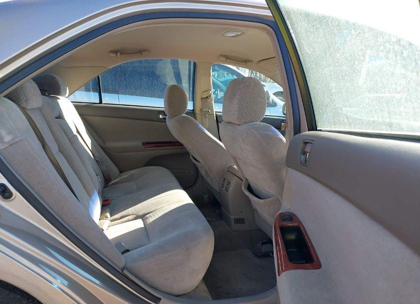 Photo 8 of 2004 Toyota Camry XLE (VIN 4T1BE32K04U860498)