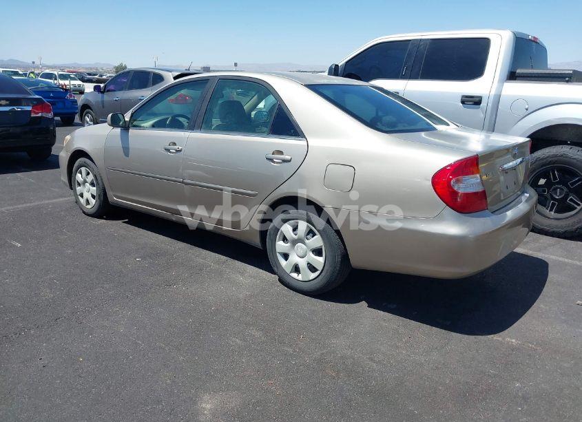 Photo 3 of 2004 Toyota Camry LE (VIN 4T1BE32K04U863224)
