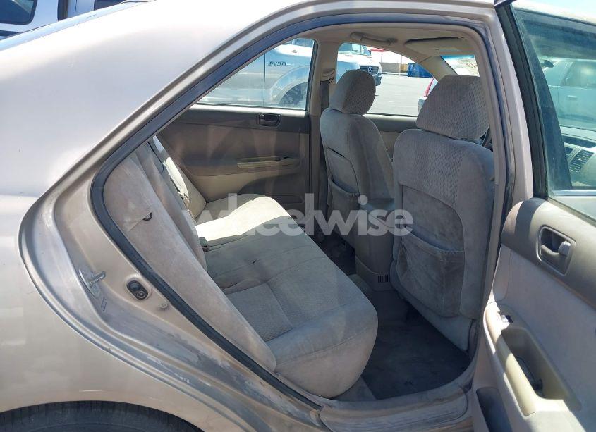 Photo 8 of 2004 Toyota Camry LE (VIN 4T1BE32K04U863224)