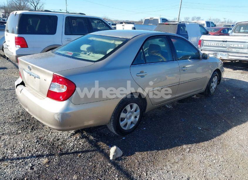 Photo 4 of 2004 Toyota Camry LE (VIN 4T1BE32K04U886793)