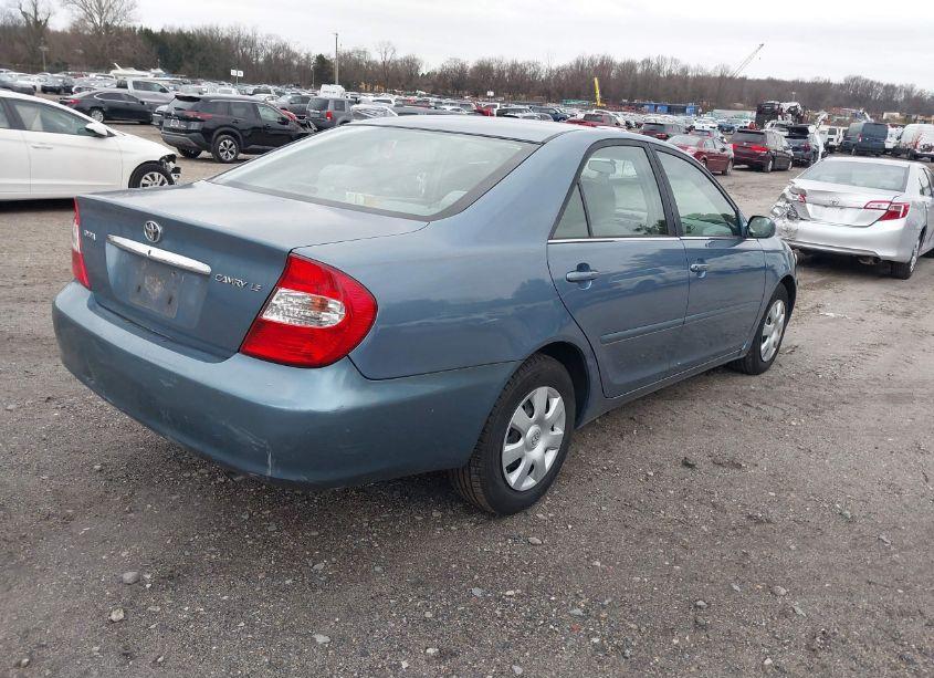 Photo 4 of 2004 Toyota Camry LE (VIN 4T1BE32K04U892528)