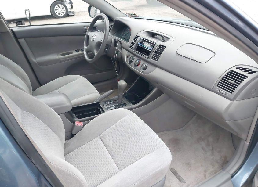 Photo 5 of 2004 Toyota Camry LE (VIN 4T1BE32K04U892528)