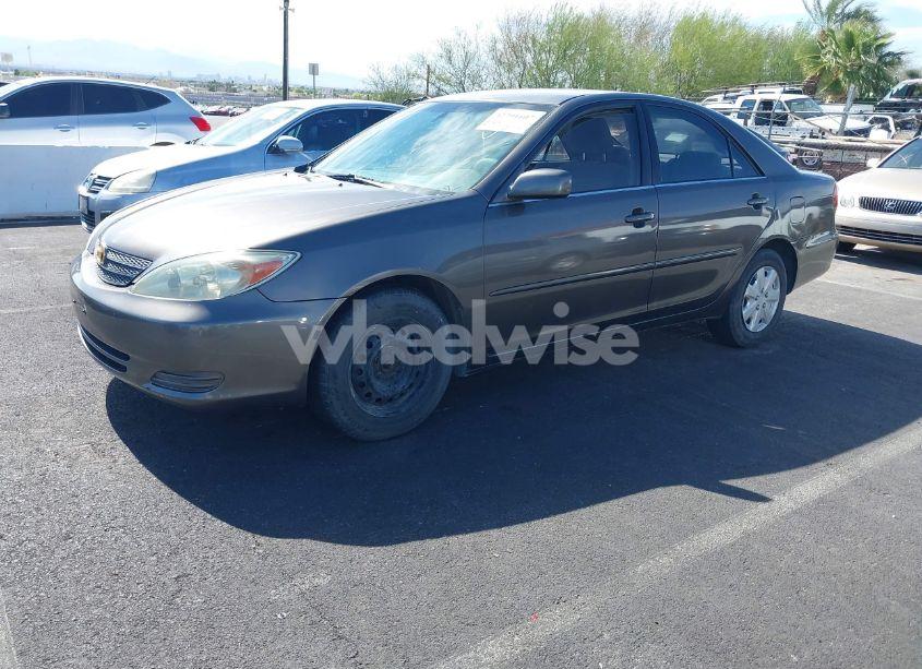 Photo 2 of 2004 Toyota Camry LE (VIN 4T1BE32K04U908081)