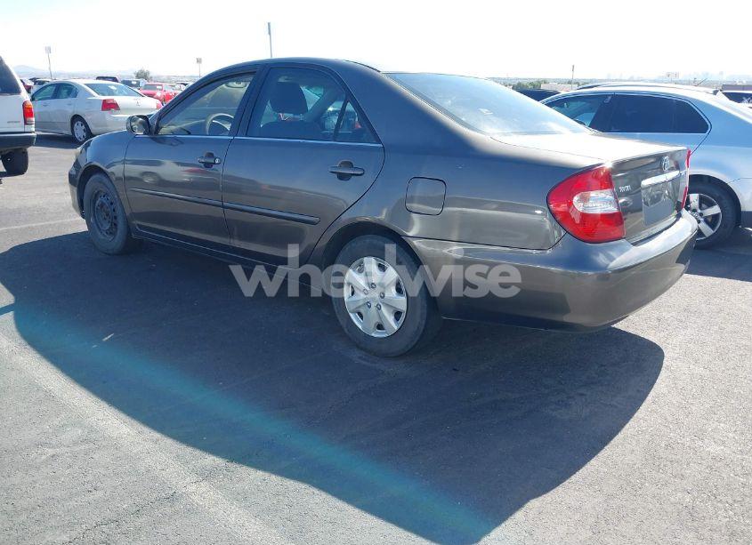 Photo 3 of 2004 Toyota Camry LE (VIN 4T1BE32K04U908081)