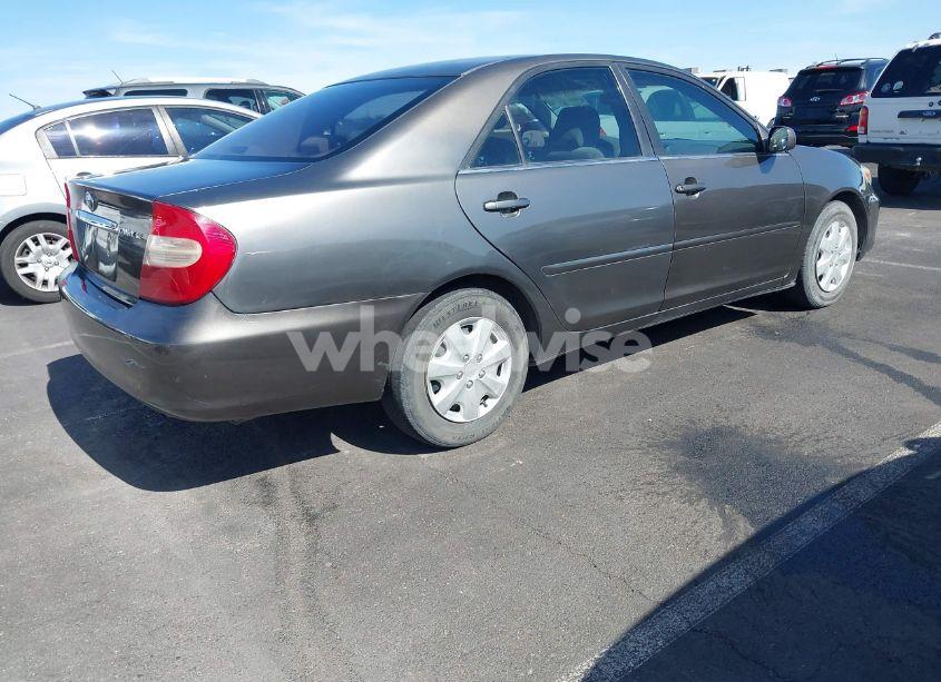 Photo 4 of 2004 Toyota Camry LE (VIN 4T1BE32K04U908081)