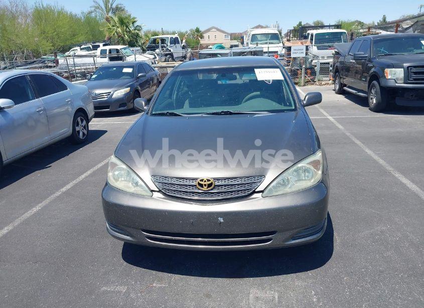 Photo 6 of 2004 Toyota Camry LE (VIN 4T1BE32K04U908081)