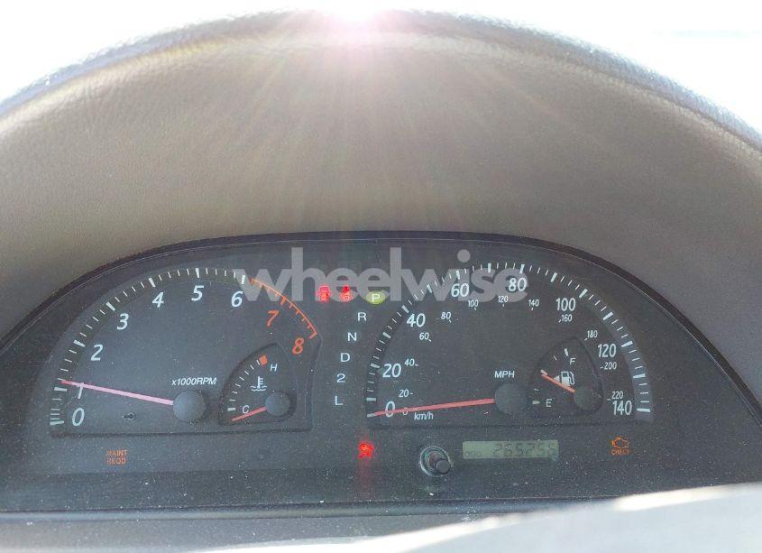 Photo 7 of 2004 Toyota Camry LE (VIN 4T1BE32K04U908081)