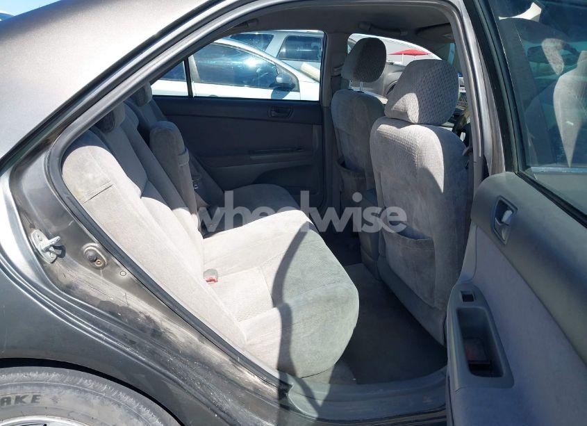 Photo 8 of 2004 Toyota Camry LE (VIN 4T1BE32K04U908081)