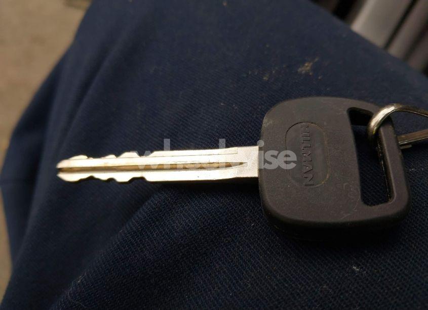 Photo 11 of 2004 Toyota Camry LE (VIN 4T1BE32K04U939881)