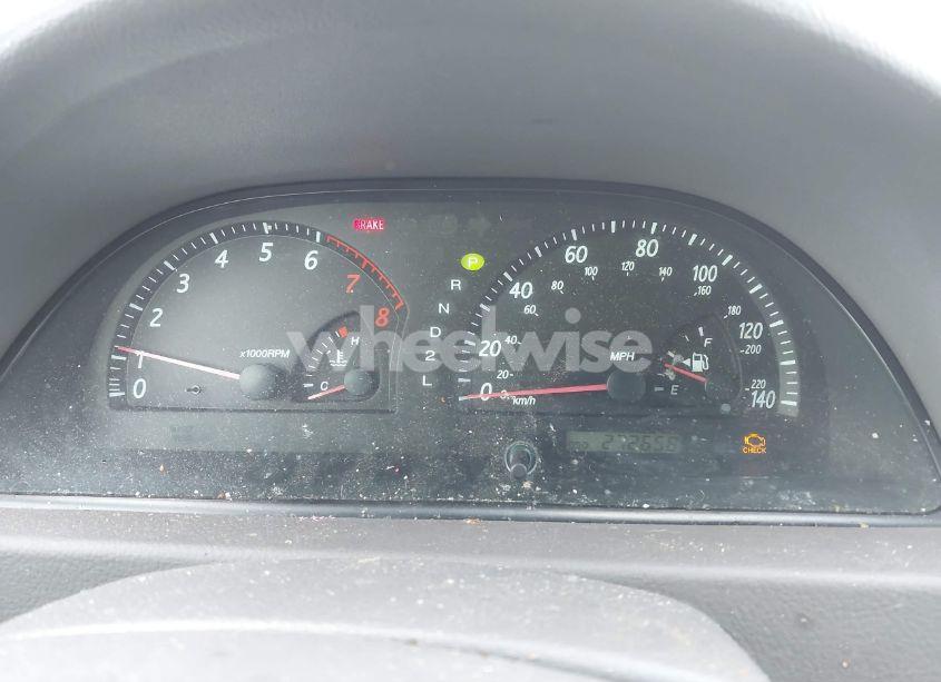 Photo 7 of 2004 Toyota Camry LE (VIN 4T1BE32K04U939881)