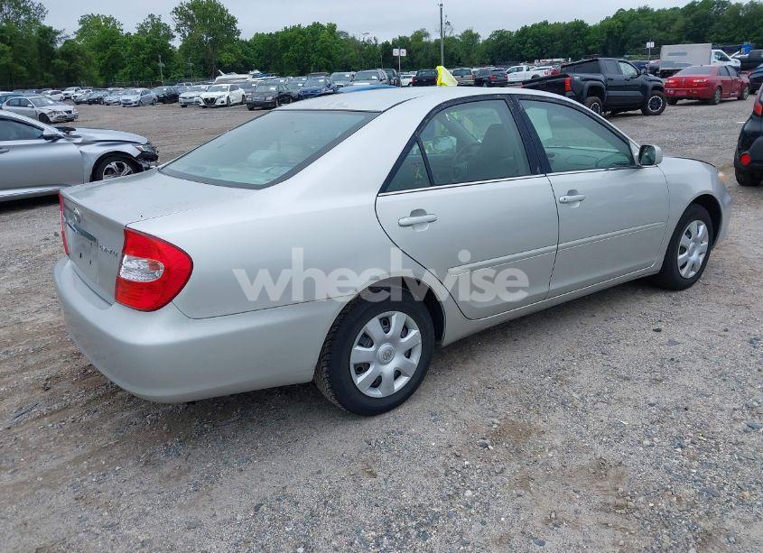 Photo 4 of 2004 Toyota Camry LE (VIN 4T1BE32K04U940691)
