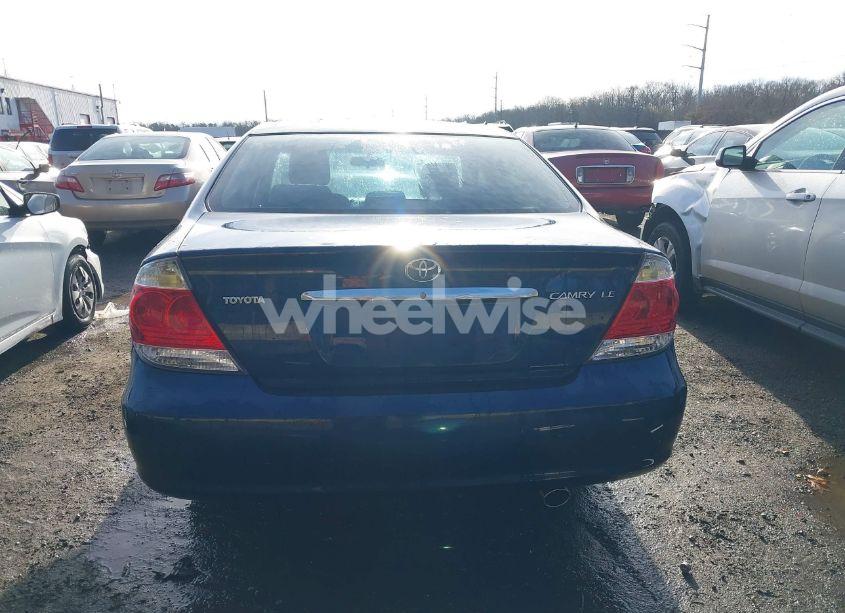 Photo 16 of 2005 Toyota Camry LE (VIN 4T1BE32K05U018004)