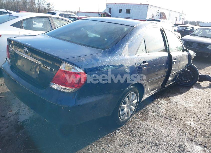 Photo 4 of 2005 Toyota Camry LE (VIN 4T1BE32K05U018004)