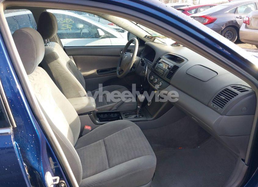 Photo 5 of 2005 Toyota Camry LE (VIN 4T1BE32K05U018004)