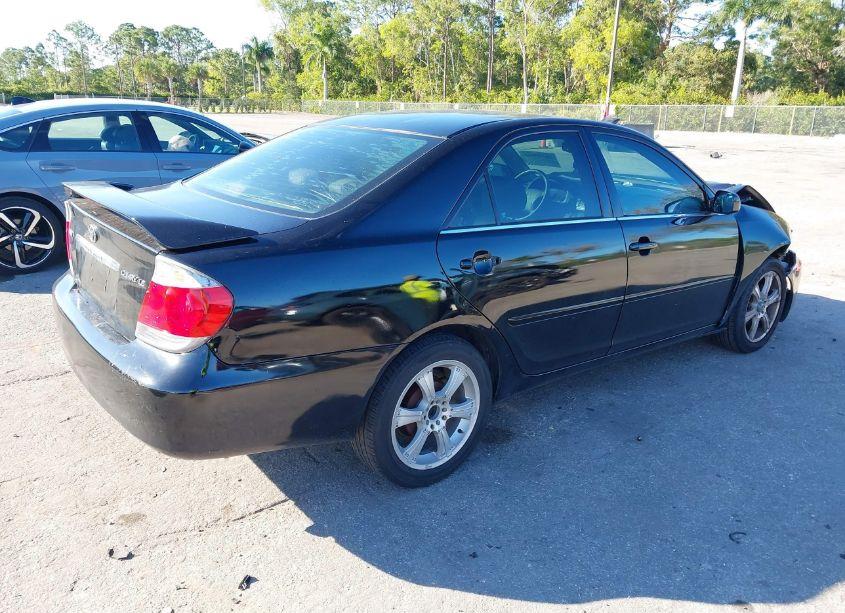Photo 4 of 2005 Toyota Camry LE (VIN 4T1BE32K05U041122)