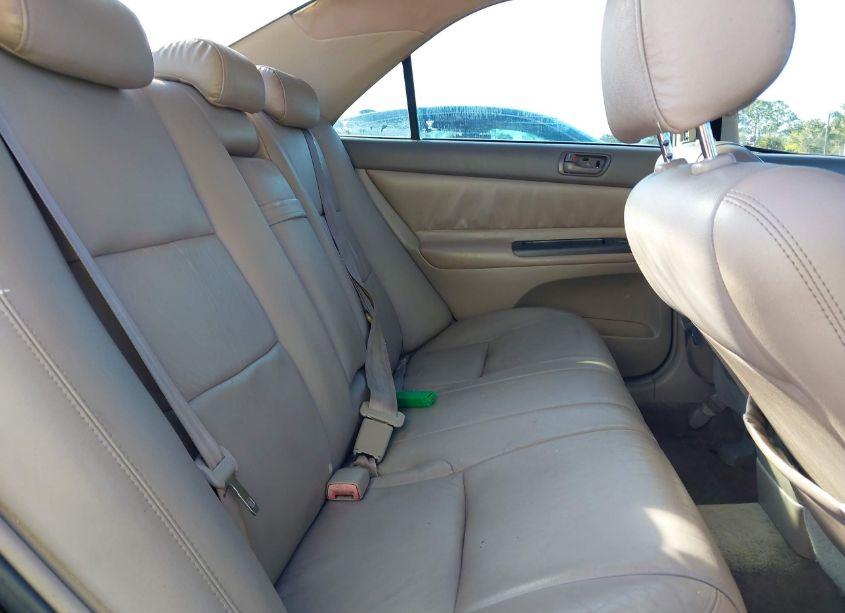 Photo 8 of 2005 Toyota Camry LE (VIN 4T1BE32K05U041122)