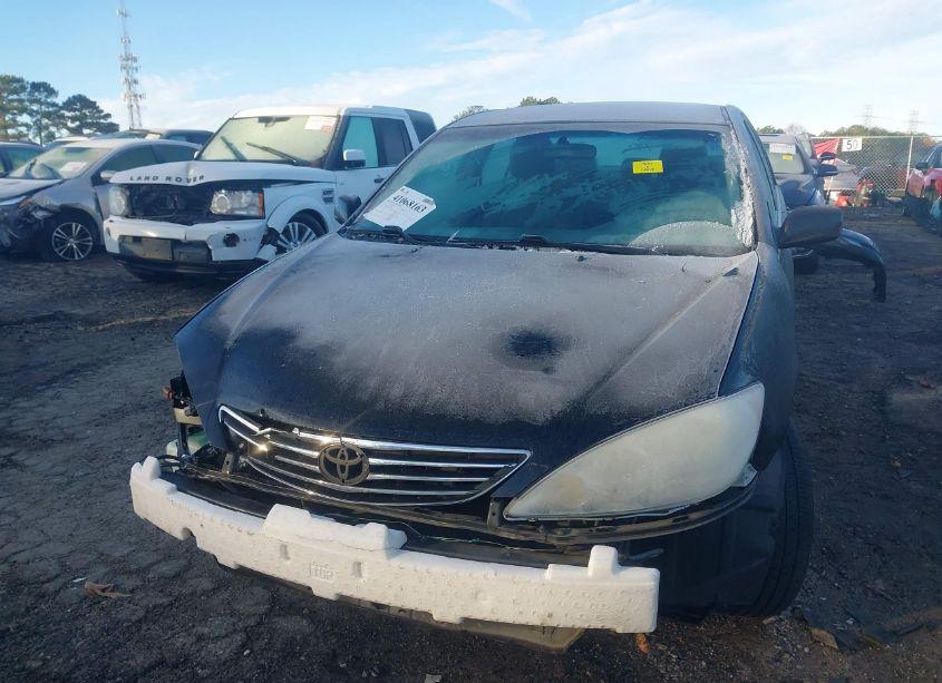 Photo 13 of 2005 Toyota Camry STD (VIN 4T1BE32K05U060544)
