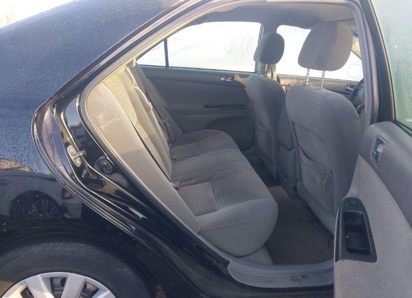 Photo 8 of 2005 Toyota Camry STD (VIN 4T1BE32K05U060544)