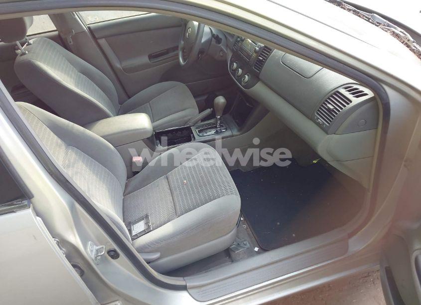 Photo 5 of 2005 Toyota Camry LE (VIN 4T1BE32K05U066635)