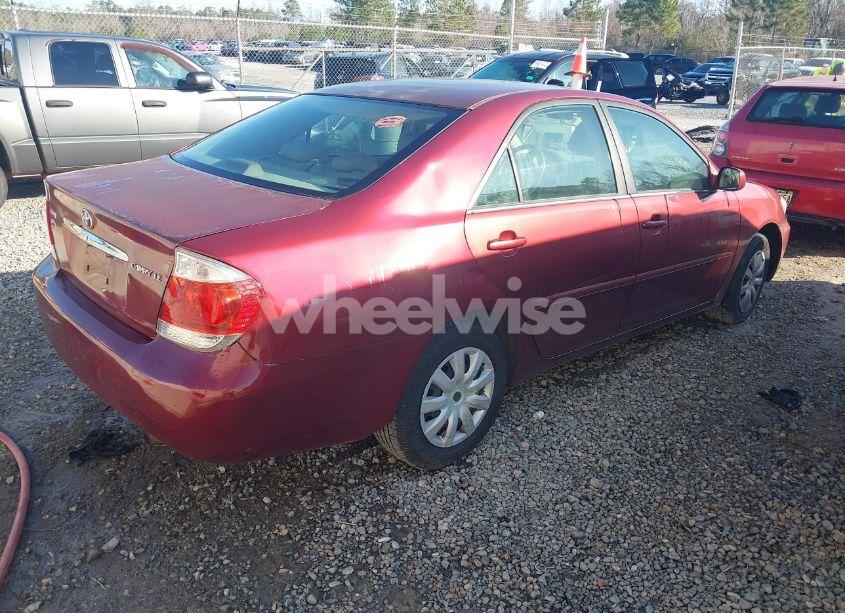 Photo 4 of 2005 Toyota Camry LE (VIN 4T1BE32K05U094189)