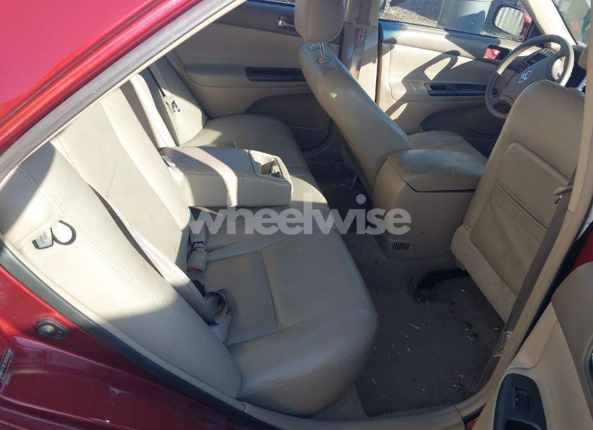Photo 8 of 2005 Toyota Camry LE (VIN 4T1BE32K05U094189)