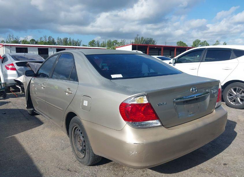 Photo 3 of 2005 Toyota Camry STD (VIN 4T1BE32K05U414353)