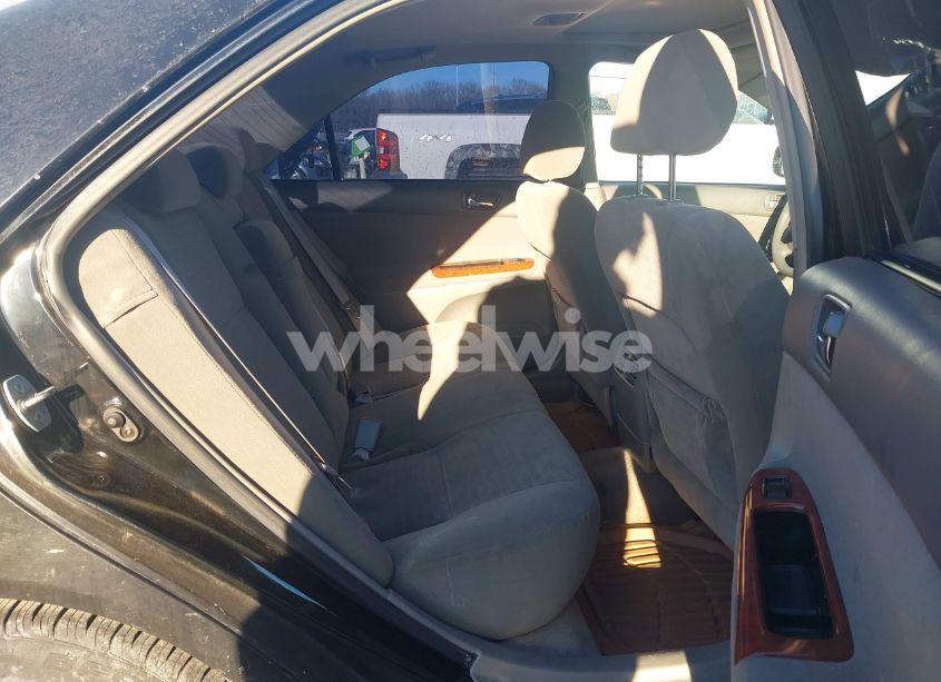 Photo 8 of 2005 Toyota Camry XLE (VIN 4T1BE32K05U431492)