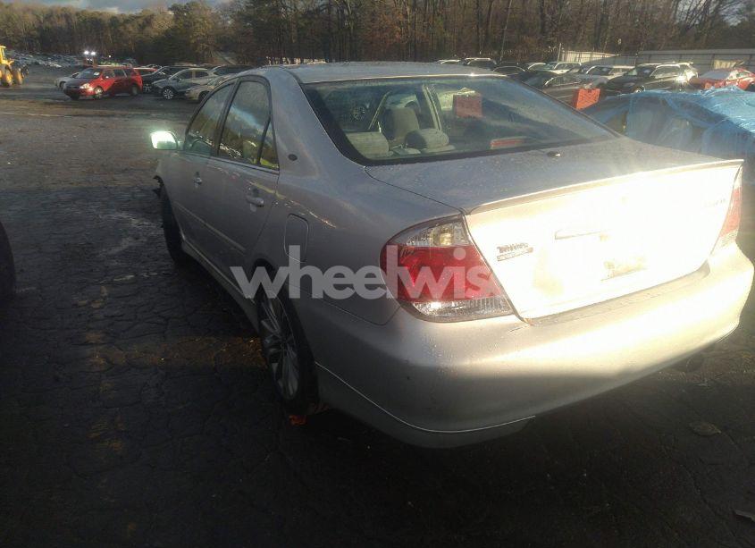 Photo 3 of 2005 Toyota Camry LE (VIN 4T1BE32K05U435073)