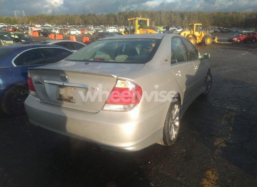 Photo 4 of 2005 Toyota Camry LE (VIN 4T1BE32K05U435073)