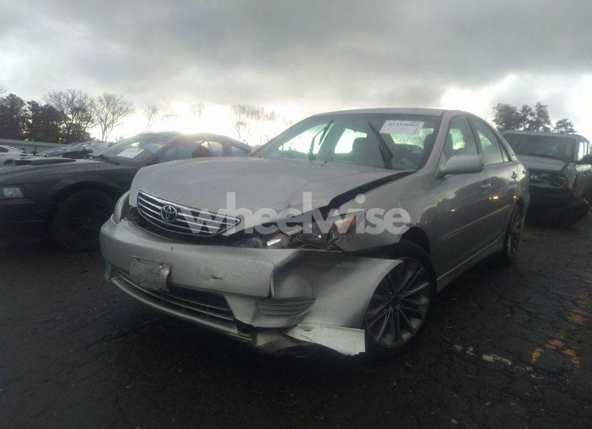 Photo 6 of 2005 Toyota Camry LE (VIN 4T1BE32K05U435073)