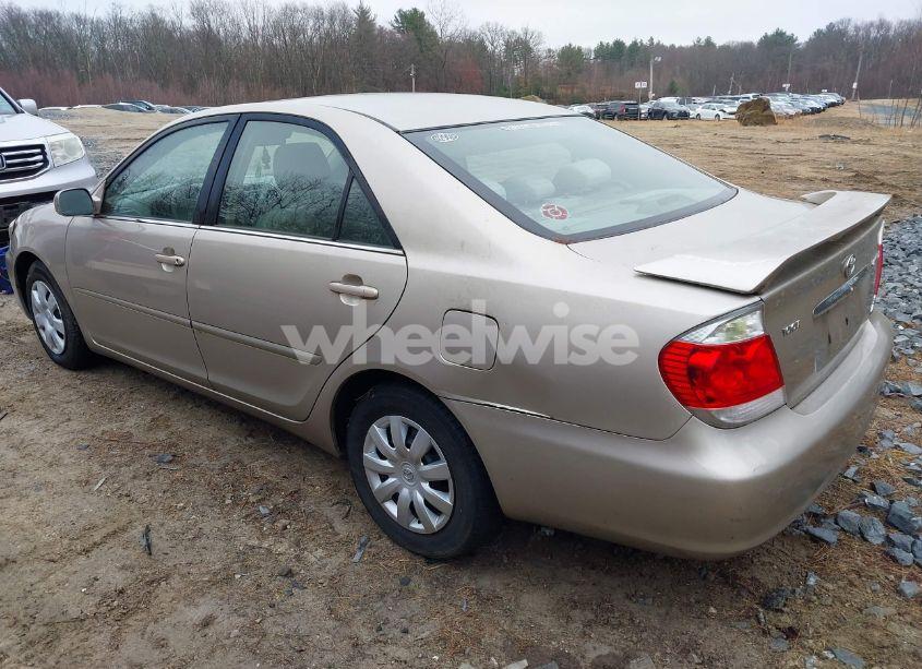 Photo 3 of 2005 Toyota Camry LE (VIN 4T1BE32K05U529292)