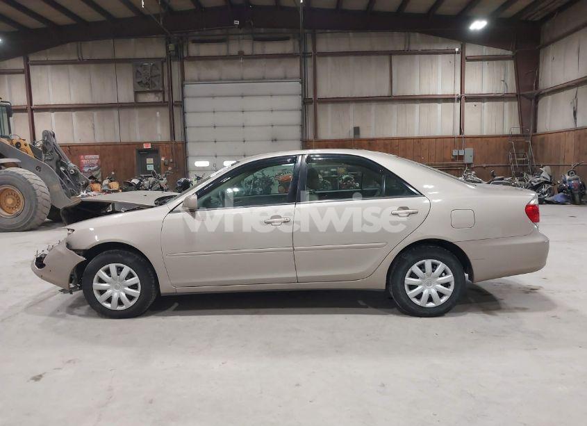 Photo 14 of 2005 Toyota Camry LE (VIN 4T1BE32K05U538560)