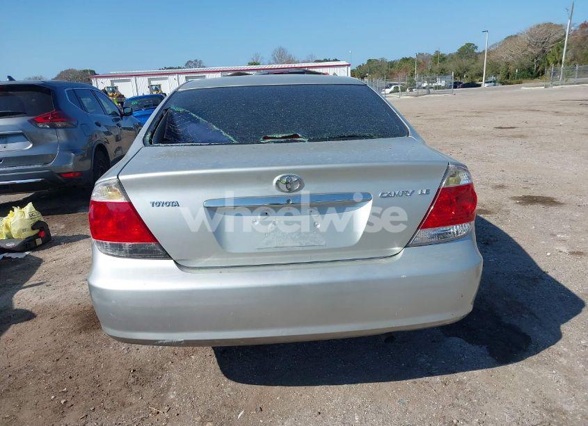 Photo 16 of 2005 Toyota Camry LE (VIN 4T1BE32K05U558159)