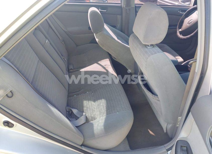 Photo 8 of 2005 Toyota Camry LE (VIN 4T1BE32K05U558159)