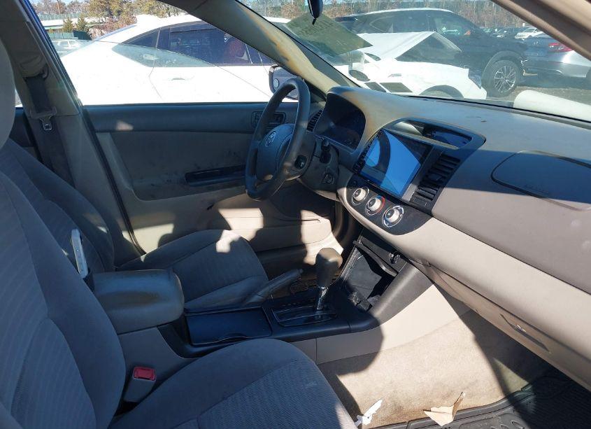 Photo 5 of 2005 Toyota Camry LE (VIN 4T1BE32K05U559036)