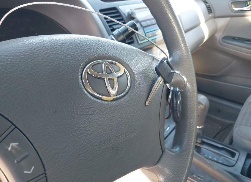 Photo 11 of 2005 Toyota Camry LE (VIN 4T1BE32K05U573244)
