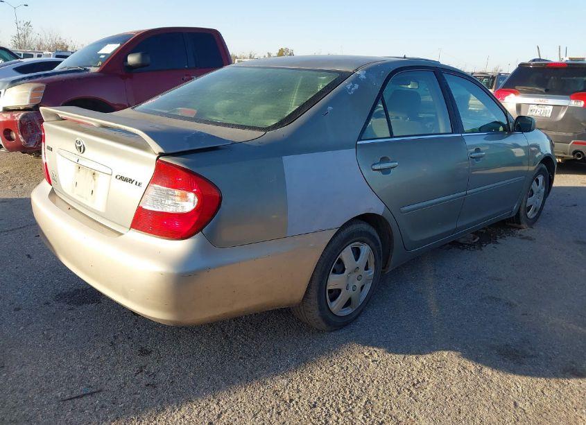 Photo 4 of 2005 Toyota Camry LE (VIN 4T1BE32K05U573244)